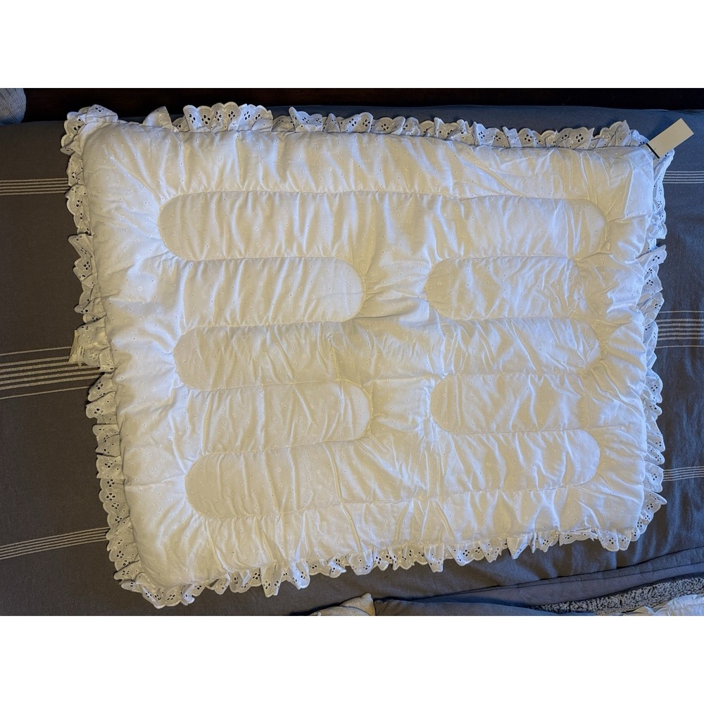Vtg Baby Doll Bedding Crib Comforter White Quilt Blanket Eyelet Lace Ruffle